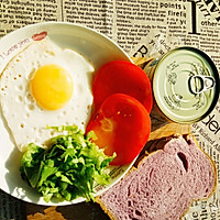 金枪鱼三明治——快手减脂早餐的做法图解1