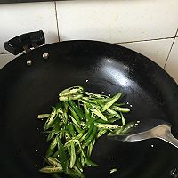 辣椒苦瓜的做法图解4