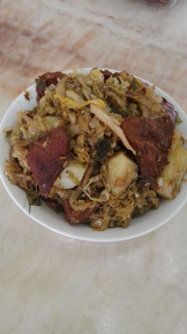 猪肉烩酸菜