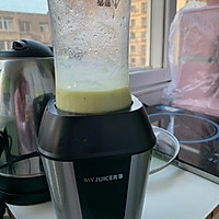牛油果香蕉果泥宝宝辅食的做法图解2