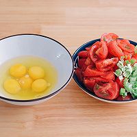 西红柿鸡蛋盖浇饭的做法图解1