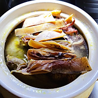 香味满屋的墨鱼炖鸡的做法图解6
