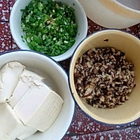 家乡菜豆腐丸子的做法图解3