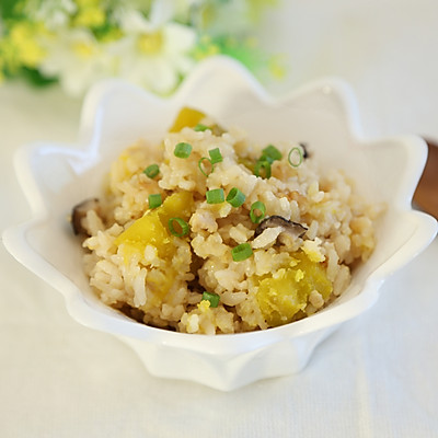 菌菇鸡肉焖饭 宝宝辅食微课堂