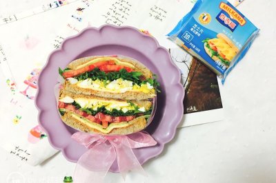 芝士鸡蛋营养三明治