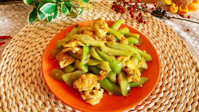 丝瓜炒鸡蛋