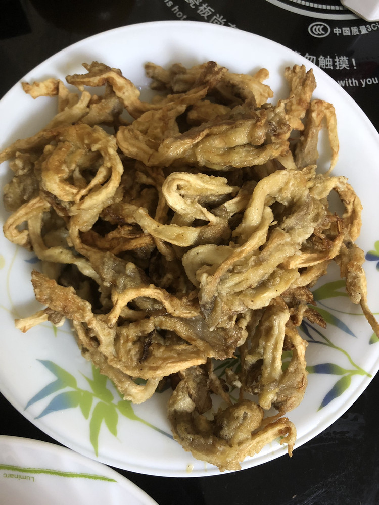 炸蘑菇，休闲零食的做法