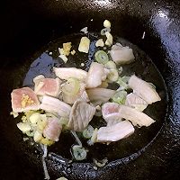 五花肉炒花菜的做法图解5