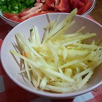 好吃到爆的仔姜双椒肉丝的做法图解2