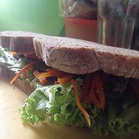 【健康早餐】铸铁锅菜谱 黑麦牛肉蔬菜三明治的做法图解5