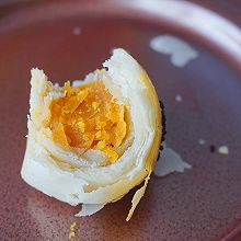 #未来航天员-健康吃蛋#莲蓉蛋黄酥