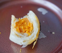 #未来航天员-健康吃蛋#莲蓉蛋黄酥的做法