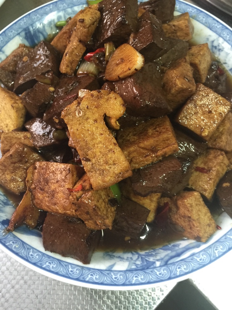 鸭血烧豆腐的做法图解4