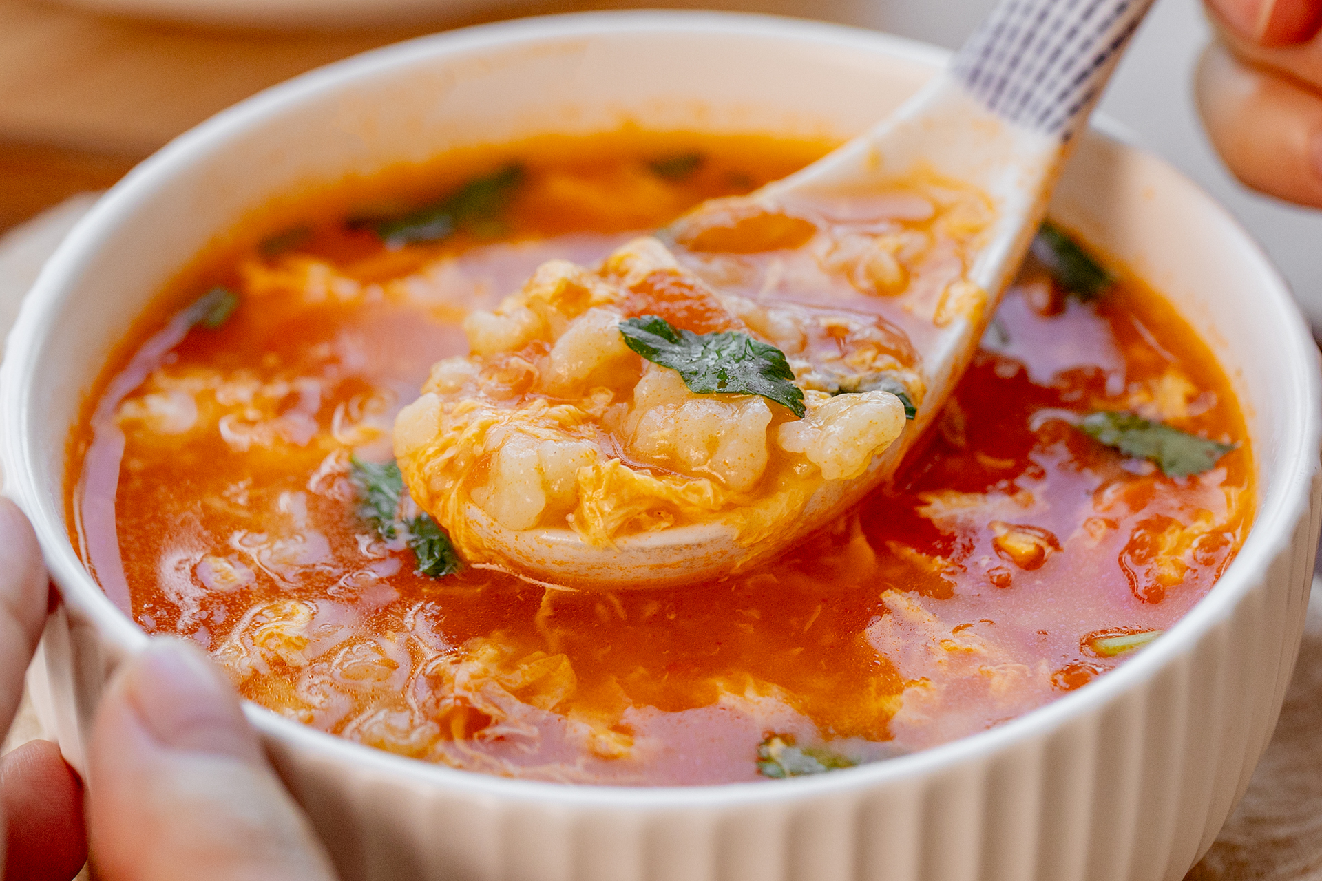 最好吃的西红柿鸡蛋汤的做法？？-西红柿鸡蛋汤的最简单做法？