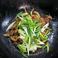 #葱伴侣豆瓣酱能蘸善炒#两盘起吃的酱爆肉丝牛筋面的做法图解4