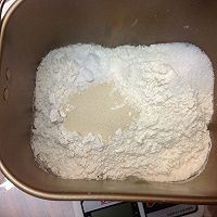 栗蓉面包卷的做法图解2