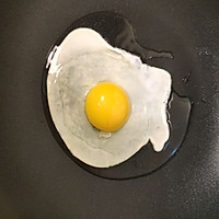 番茄火腿鸡蛋面的做法图解3