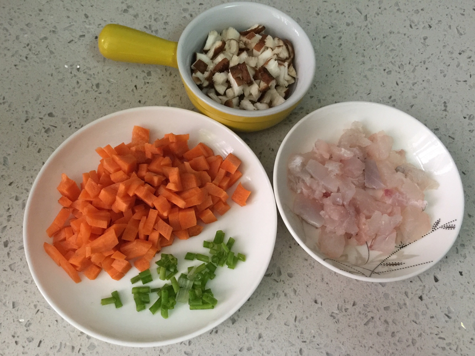 胡萝卜菠菜鳕鱼粥怎么做_胡萝卜菠菜鳕鱼粥的做法_豆果美食