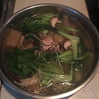 排骨竹荪菌菇汤的做法图解7