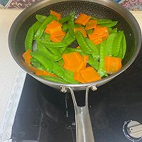 荷兰豆炒虾仁的做法图解6