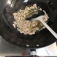 芹菜炒肉丝2的做法图解4