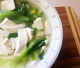 青菜豆腐汤的做法