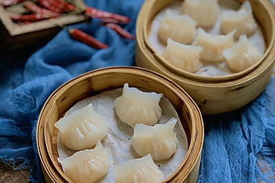 晶莹剔透～～水晶虾饺