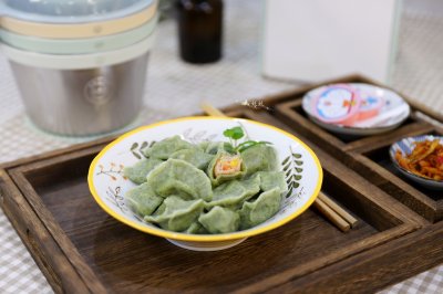 菠菜虾仁玉米水饺