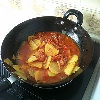 简单好吃的辣白菜顿土豆～的做法图解5