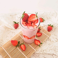 #百变水果花样吃#草莓奶昔的做法图解11