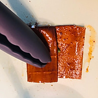 #硬核菜谱制作人#宜宾把把烧系列：烤豆腐卷的做法图解7