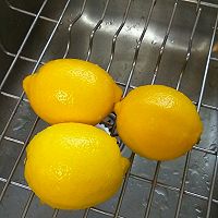 自制果脯——柠檬皮糖的做法图解1