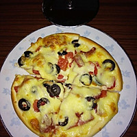 番茄培根黑橄榄披萨的做法图解5