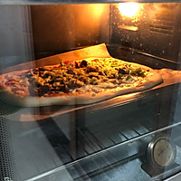 #硬核菜谱制作人#菌菇西兰花脆底披萨的做法图解6