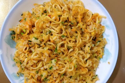 泡面蛋炒饭
