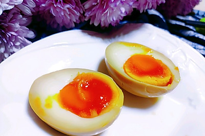 简单美艳的日式溏心蛋