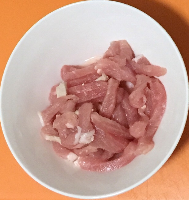 榨菜肉丝面的做法图解2