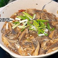 #给年味整点鲜的#蘑菇蒜苗炒肉的做法图解5