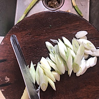 葱爆羊肉的做法图解3