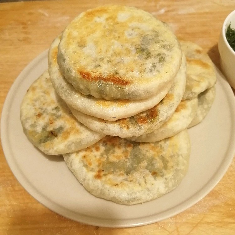 清新的味道健康营养纯素馅儿茴香馅儿饼的做法