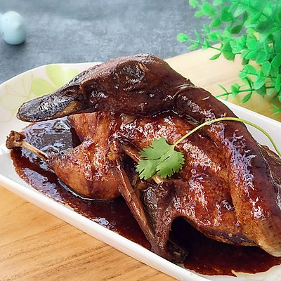 家乡菜 酸甜开胃 梅子焖乳鸭