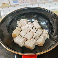 无水无油❌不炒糖色家常红烧肉的做法图解3