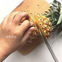 鸟语花香——菠萝炒饭的做法图解1