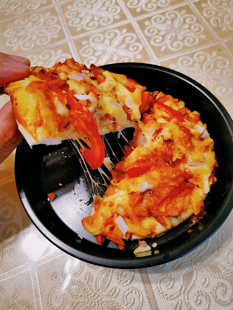 番茄红肠披萨（空气炸锅速成版）的做法