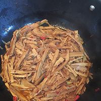 脆脆的竹笋、带点人间烟火味的腊肉的做法图解4
