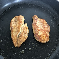 香煎鸡胸肉营养低脂减肥餐的做法图解4