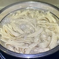 酸甜微辣下饭菜⤷番茄酸汤千张丝的做法图解3