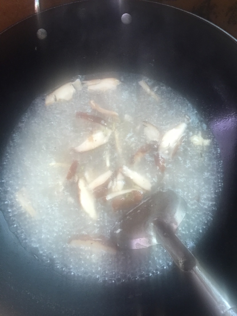 鸡蛋青菜煮挂面的做法图解3