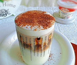 沉浸式咖啡｜酸奶油雪顶咖啡❗️#享时光浪漫 品爱意鲜醇#的做法