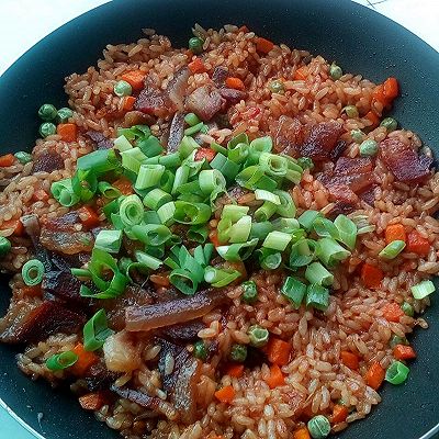 腊肉煲仔饭